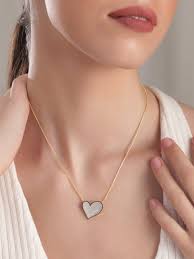 Buy online necklace in pendants