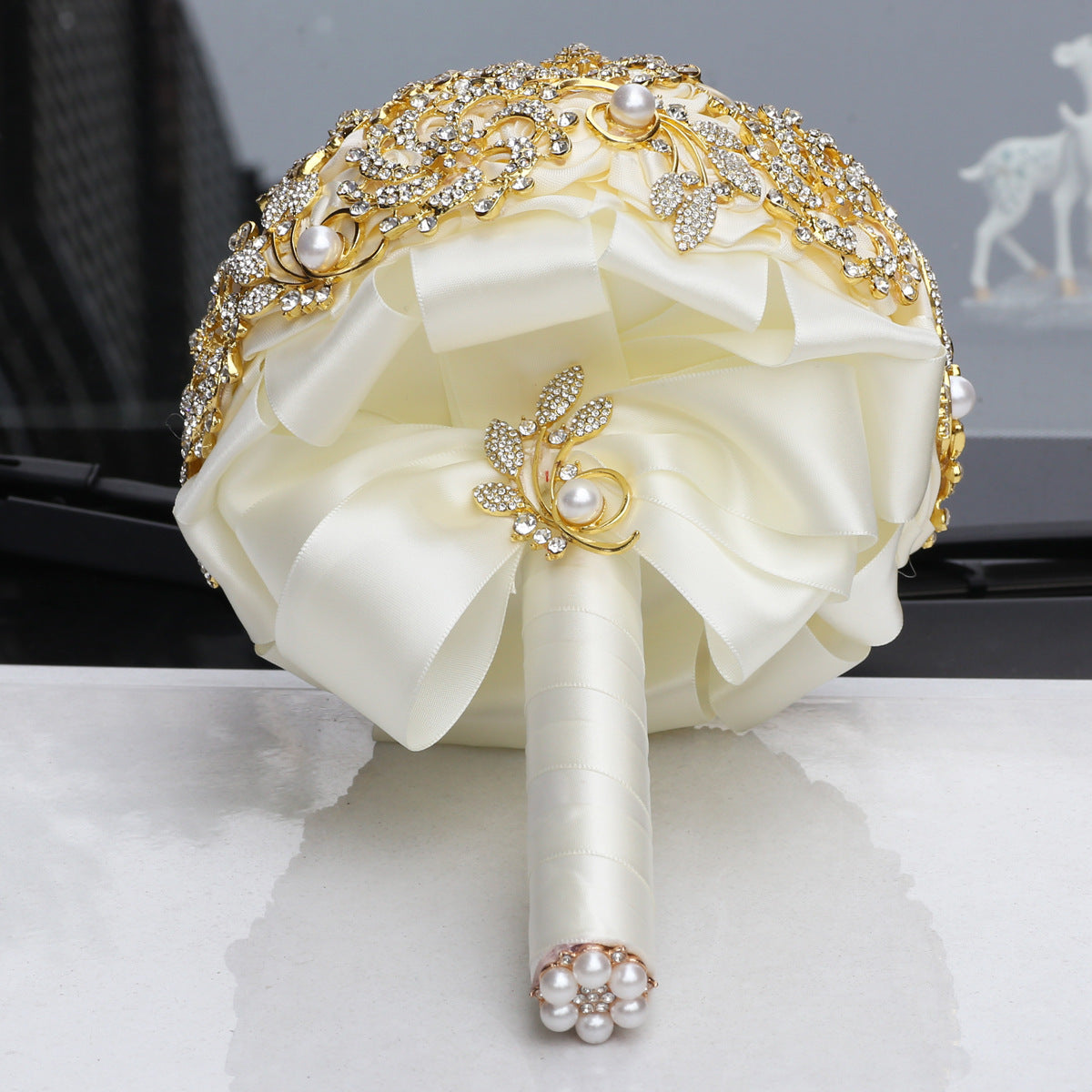 Golden Full Diamond Bridal Bouquet, Golden Rhinestones, European And American Style Handmade Burgundy Wedding Bouquet - Jewel Nexus