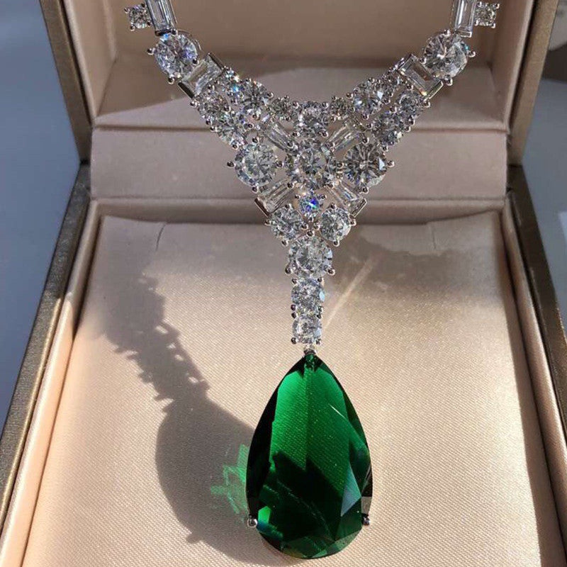Collier pendentif diamant Moissan plaqué or argent émeraude naturelle