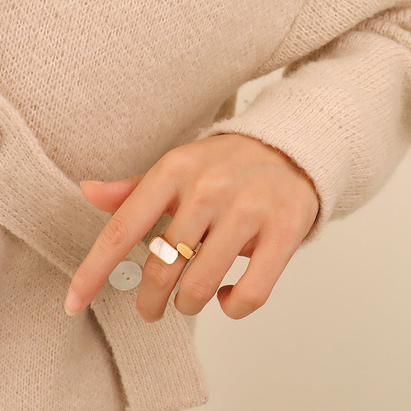 Vintage Fashion White Seashell Ring - Jewel Nexus