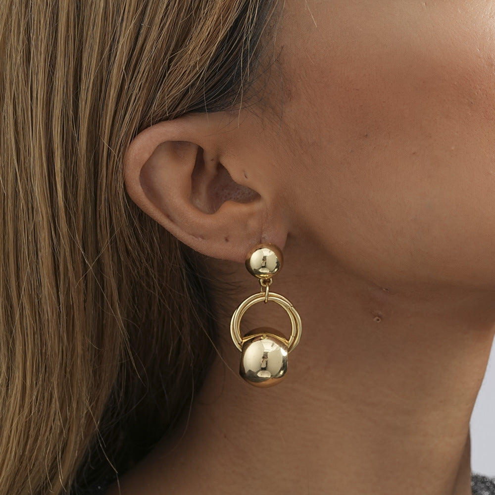 Fashion Popular Golden Pierced Geometric Earrings
