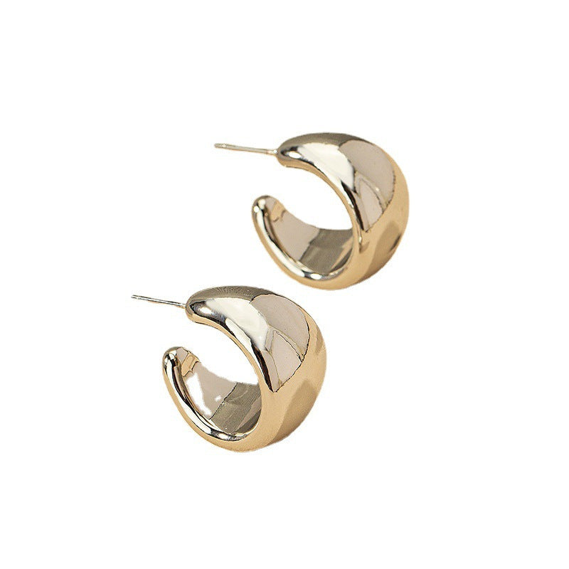 European And American Style Simple Fashion Metal Wide Surface C- Shaped Earrings