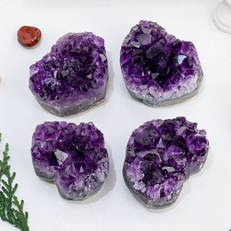 Amas de cristaux d'eau violet, pièce de décoration d'amour, pierre brute, spécimen de minerai, cœur