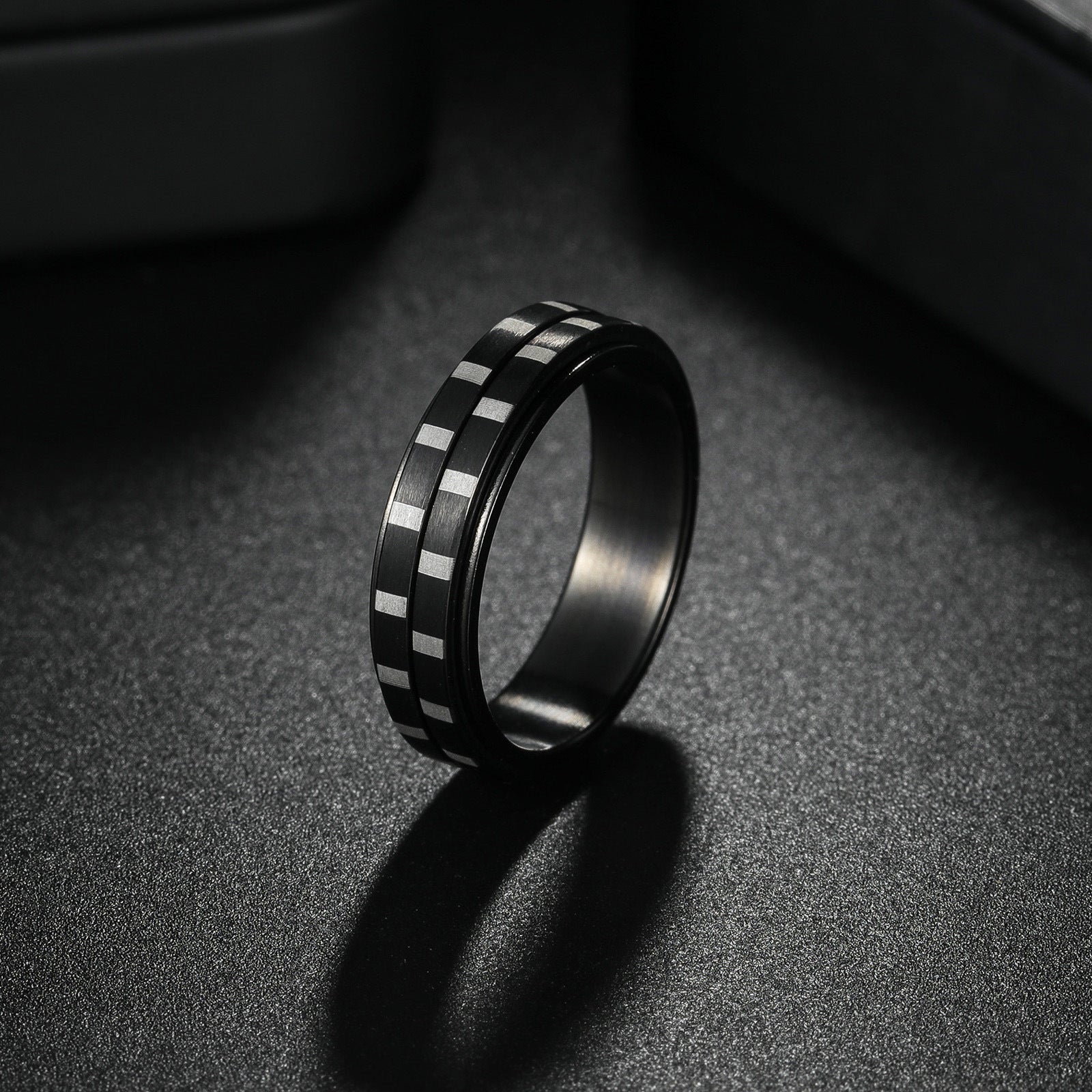 Decompression Rotatable Titanium Steel Ring 6mm