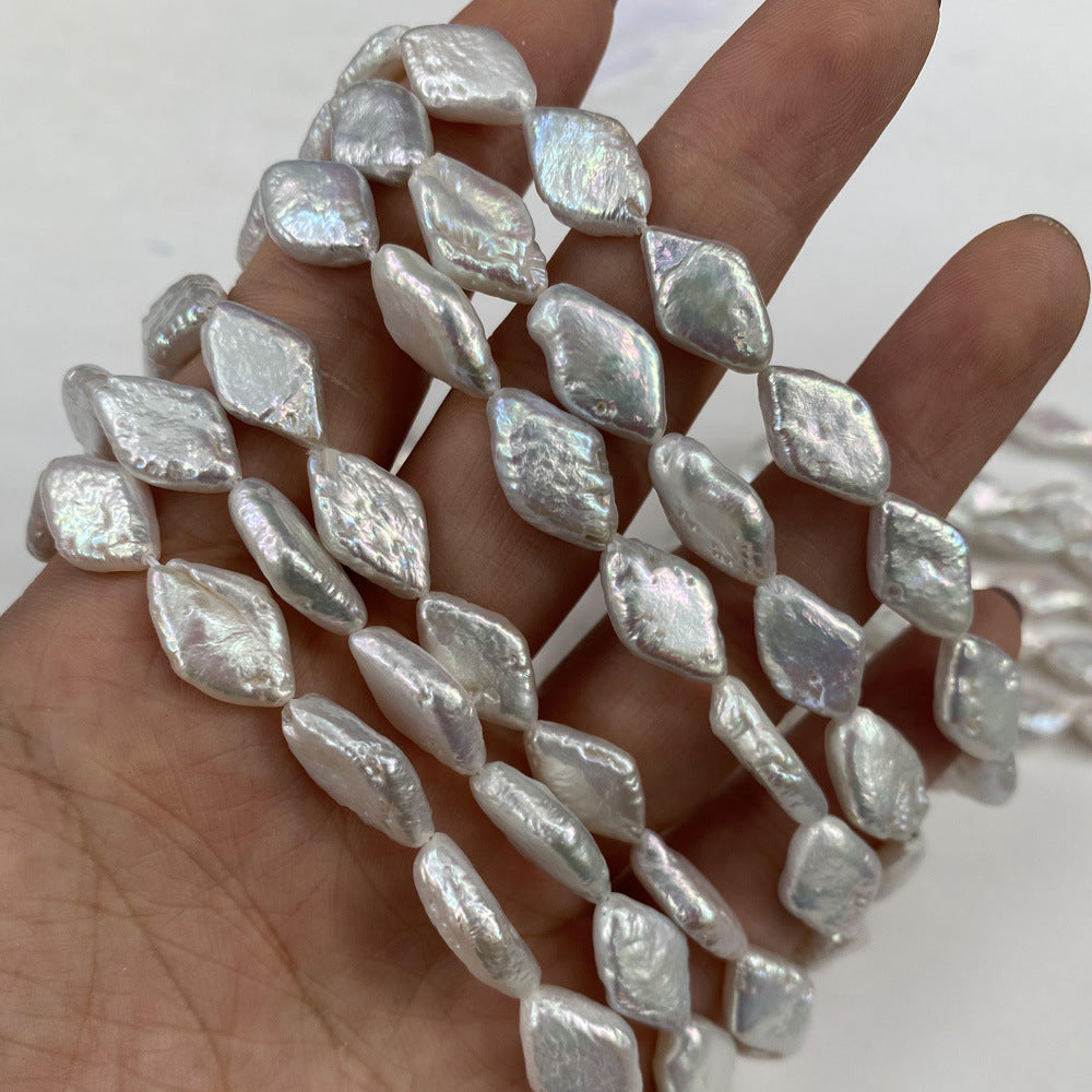 Perles naturelles en forme de diamant d'eau douce