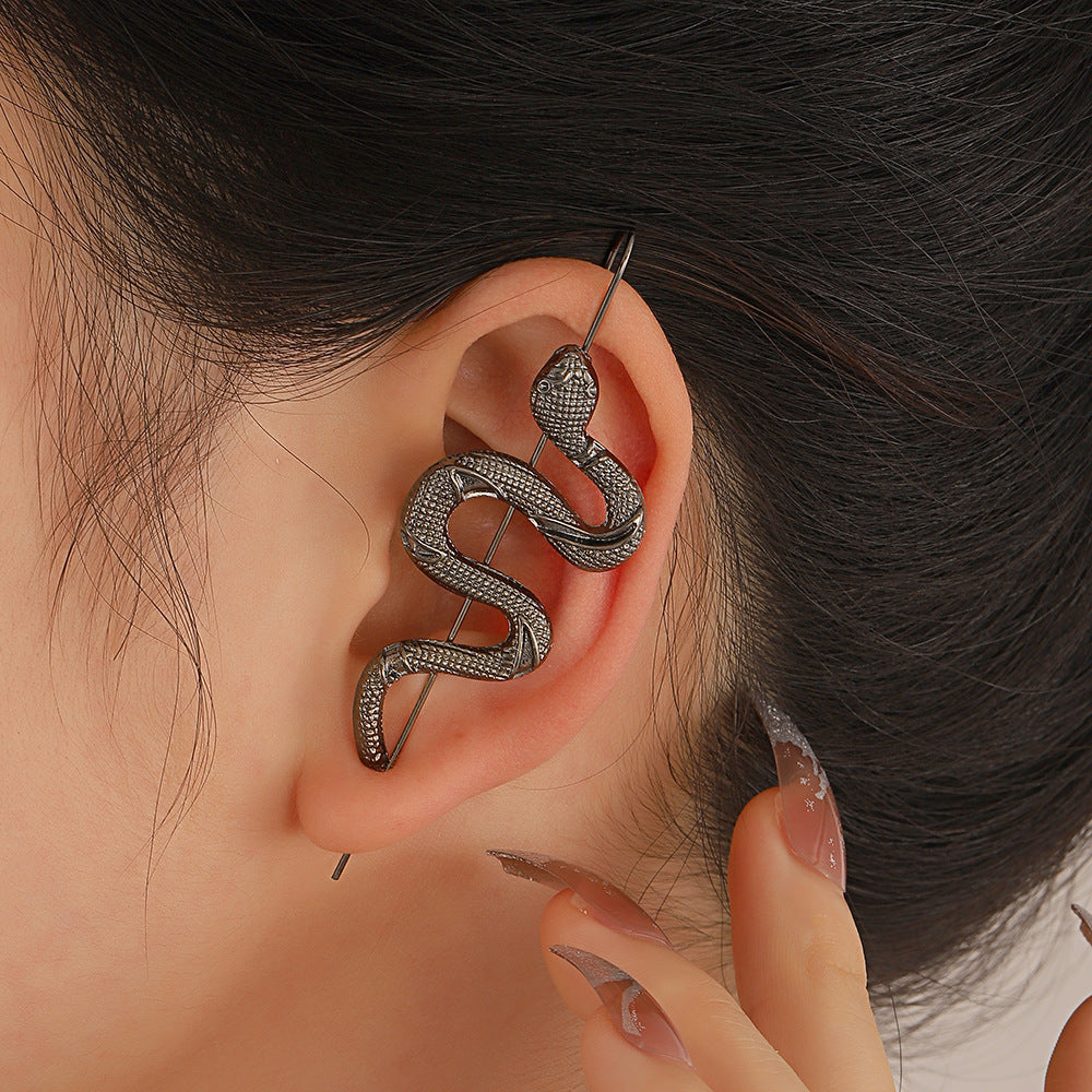 Women's Fashion Personality Simulated Snakes Ear Hanging
