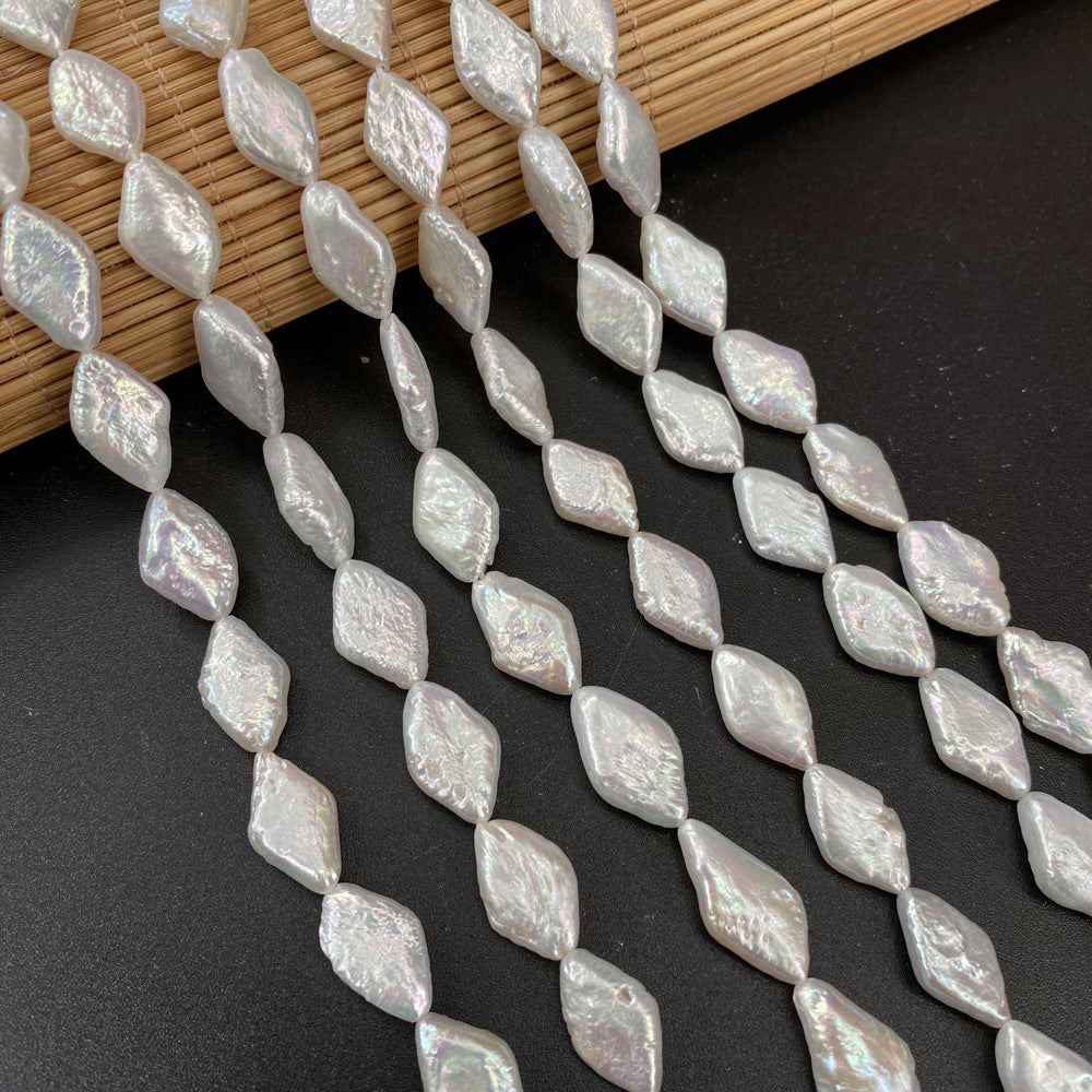 Perles naturelles en forme de diamant d'eau douce
